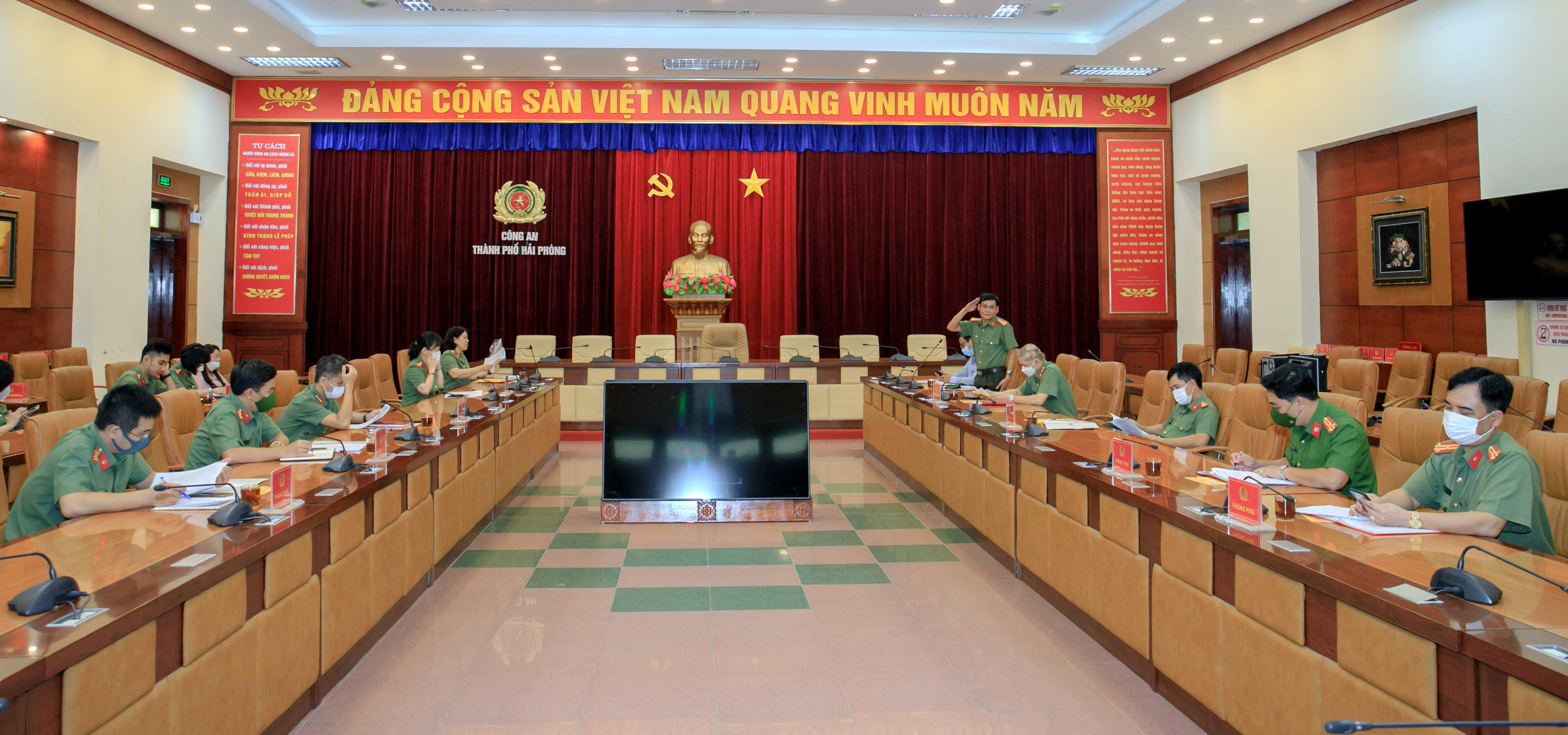 Họp Ban Tổ chức, Ban Giám khảo Cuộc thi viết “Công an xã - Những tấm gương sáng đẹp” trên Chuyên đề An ninh Hải Phòng năm 2021